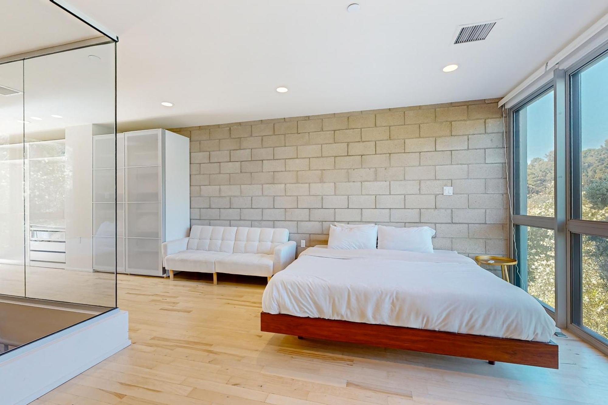 Modern Loft-Style Townhouse In Los Angeles Exterior photo